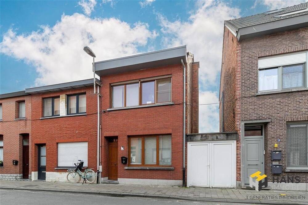 Huis te  koop in Ekeren 2180 339000.00€ 4 slaapkamers 151.00m² - Zoekertje 272520