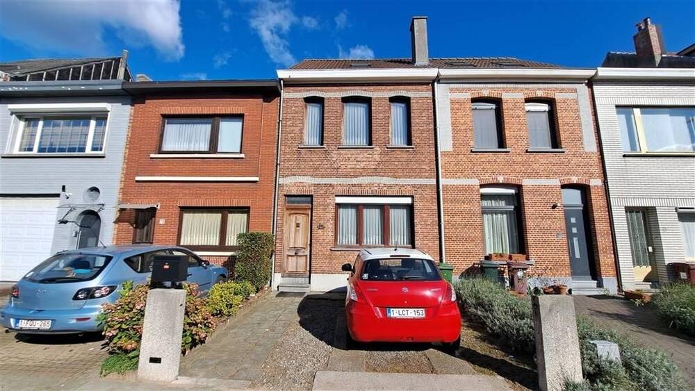 Huis te  koop in Schoten 2900 298000.00€  slaapkamers 162.00m² - Zoekertje 271921