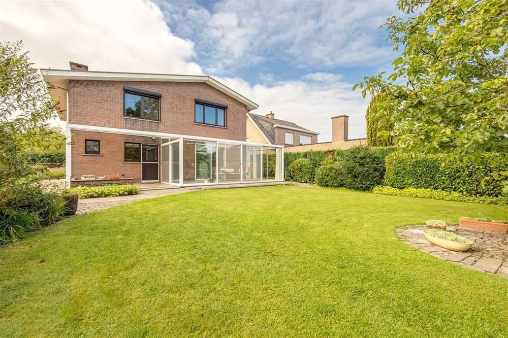 Huis te  koop in Heist-op-den-Berg 2220 399000.00€ 5 slaapkamers 218.00m² - Zoekertje 273417