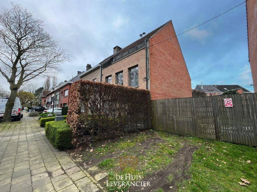 Grond te  koop in Mortsel 2640 219000.00€  slaapkamers m² - Zoekertje 273934