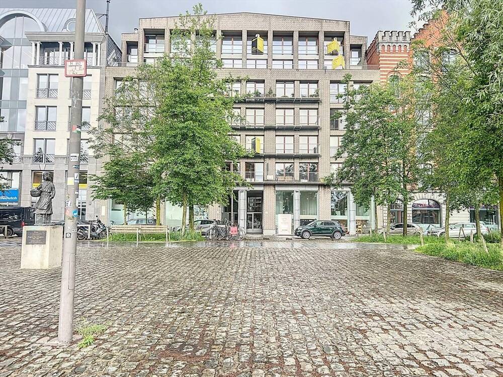 Duplex te  huur in Antwerpen 2000 2800.00€ 3 slaapkamers 265.00m² - Zoekertje 282901