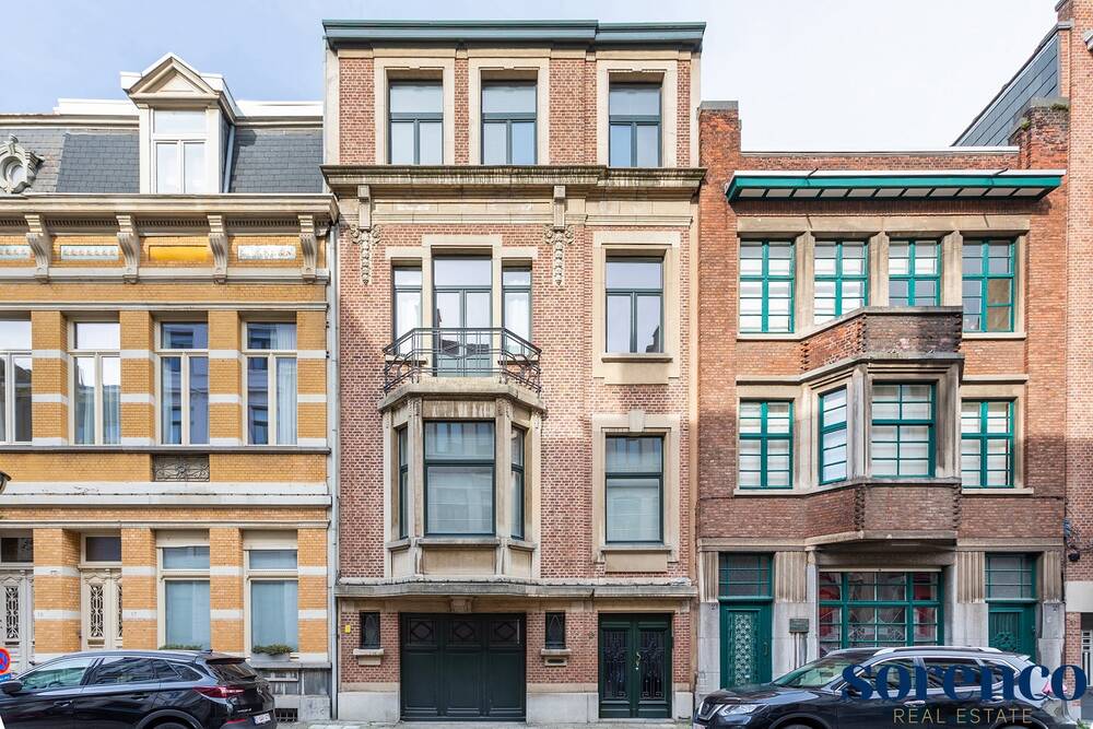 Huis te  koop in Berchem 2600 735000.00€ 5 slaapkamers 384.00m² - Zoekertje 284583