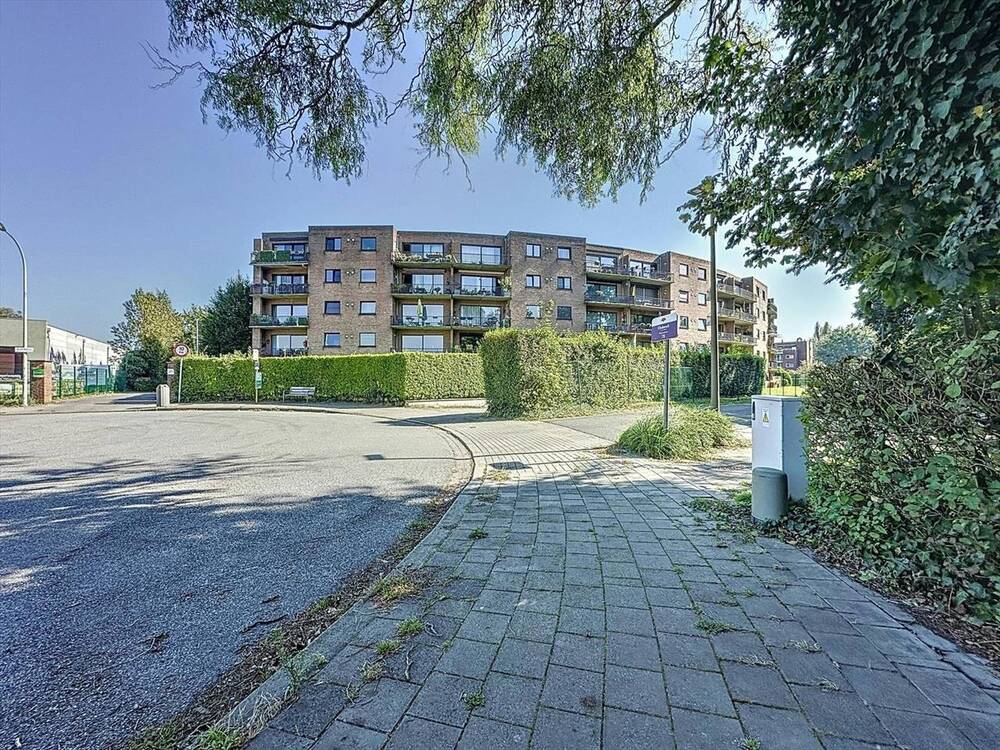 Huis te  koop in Wilrijk 2610 2925000.00€ 2 slaapkamers 133.00m² - Zoekertje 283676