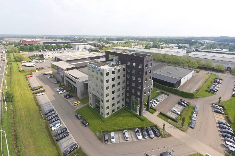 Handelszaak te  huur in Herentals 2200 2338.00€  slaapkamers 255.00m² - Zoekertje 284445