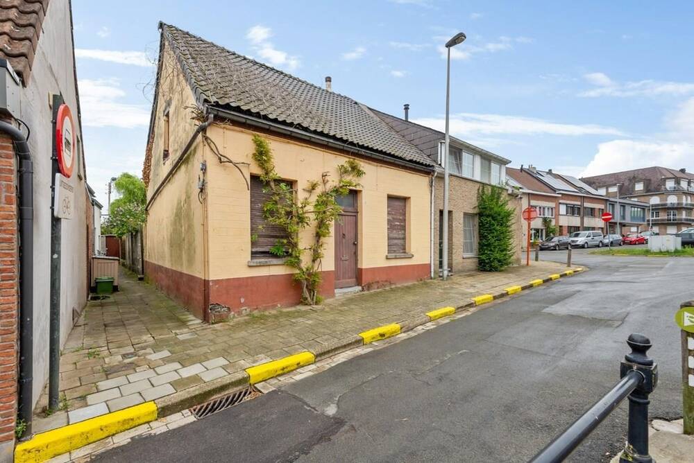 Huis te  koop in Niel 2845 178000.00€ 3 slaapkamers m² - Zoekertje 286749