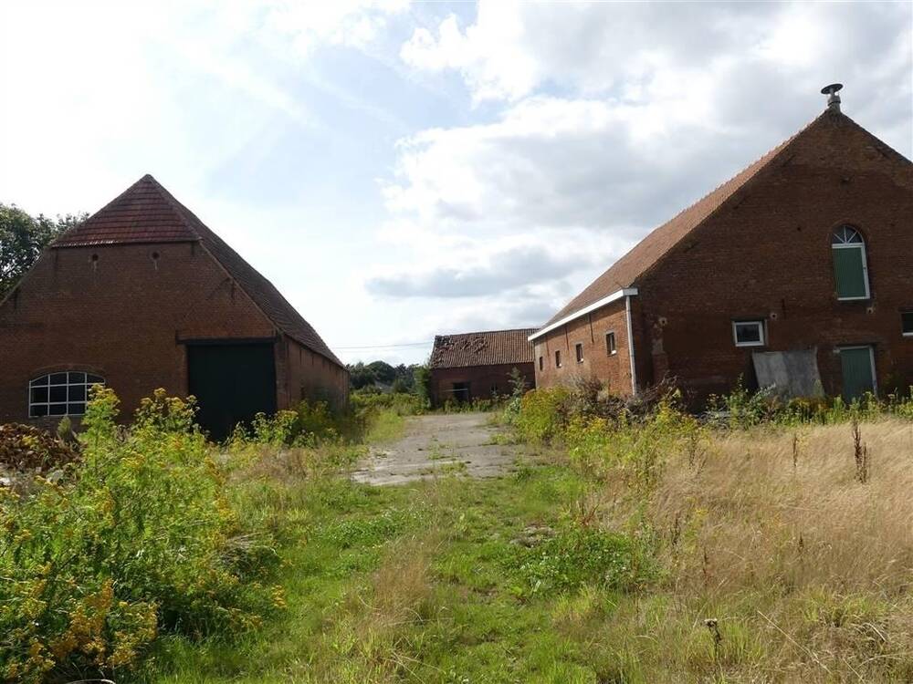 Boerderij te  koop in Kontich 2550 895000.00€ 4 slaapkamers 800.00m² - Zoekertje 288488