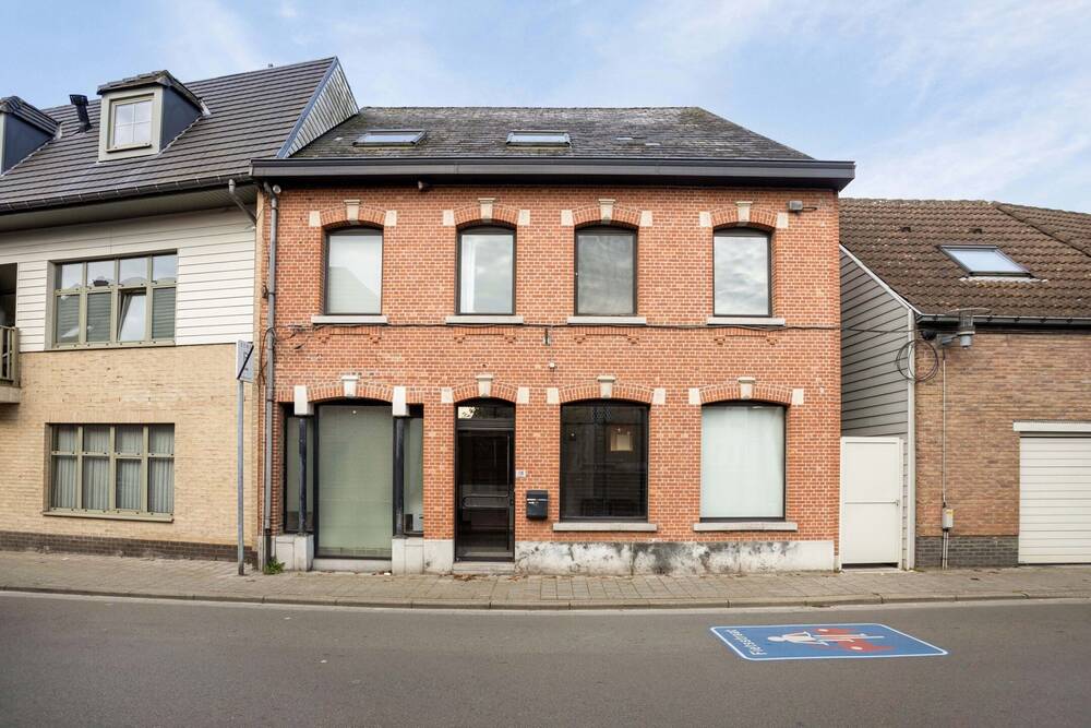 Mixgebouw te  koop in Bornem 2880 475000.00€ 3 slaapkamers 265.00m² - Zoekertje 291253