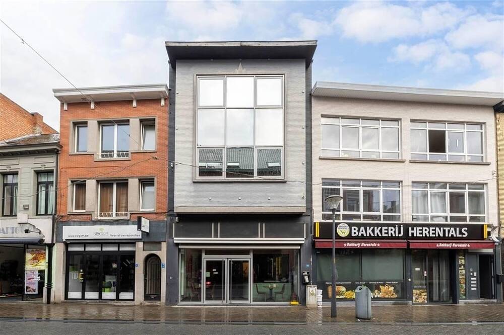 Handelszaak te  huur in Herentals 2200 1800.00€  slaapkamers 287.00m² - Zoekertje 291553