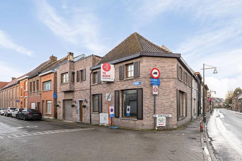 Huis te  koop in Niel 2845 249000.00€ 3 slaapkamers 204.00m² - Zoekertje 292304