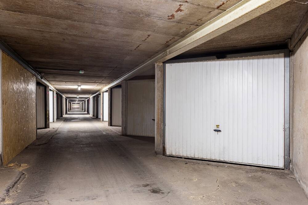 Parking & garage te  koop in Deurne 2100 20000.00€ 0 slaapkamers m² - Zoekertje 294375