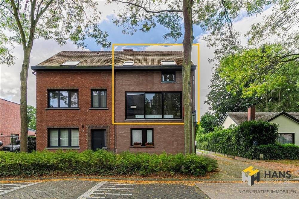 Appartement te  koop in Brasschaat 2930 389000.00€ 3 slaapkamers 111.00m² - Zoekertje 297130