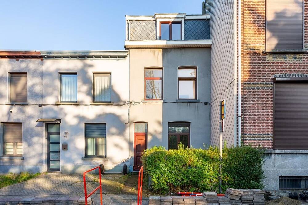 Huis te  koop in Wilrijk 2610 279000.00€ 3 slaapkamers 146.00m² - Zoekertje 295955