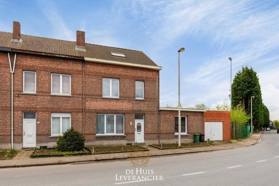 Huis te  koop in Rumst 2840 385000.00€ 4 slaapkamers 205.00m² - Zoekertje 297393