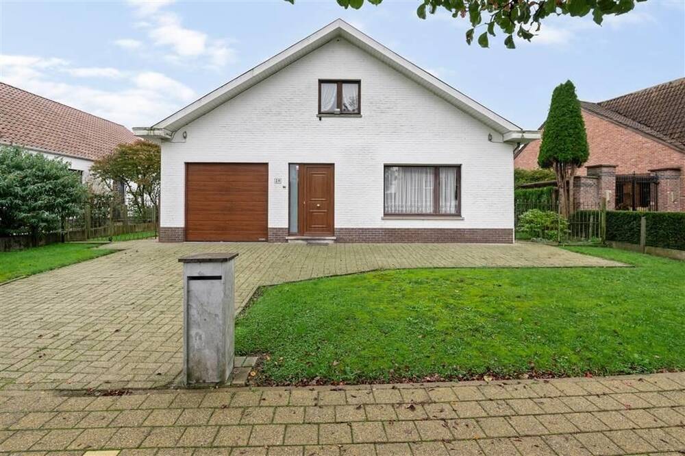 Huis te  koop in Massenhoven 2240 349000.00€ 2 slaapkamers 202.00m² - Zoekertje 297984