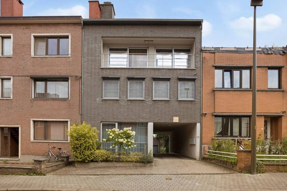 Appartement te  koop in Mechelen 2800 248000.00€ 1 slaapkamers 76.00m² - Zoekertje 299091