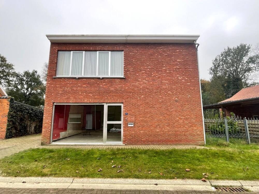 Huis te  koop in Herentals 2200 435000.00€ 4 slaapkamers 280.00m² - Zoekertje 301889