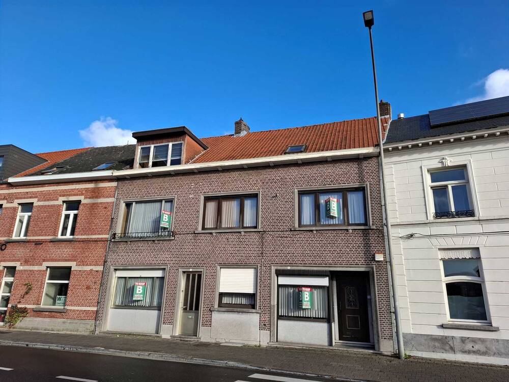 Huis te  koop in Geel 2440 399000.00€ 7 slaapkamers 395.00m² - Zoekertje 301289