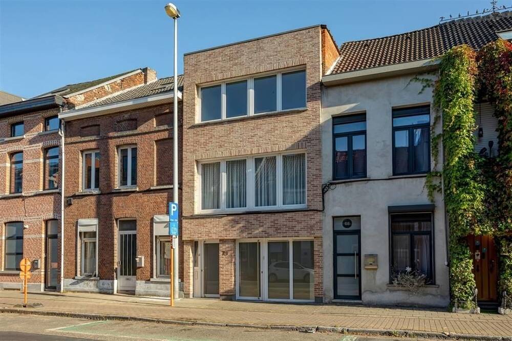 Huis te  huur in Mechelen 2800 1400.00€ 3 slaapkamers 254.00m² - Zoekertje 302587