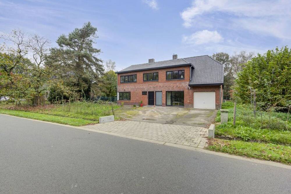 Huis te  koop in Geel 2440 595000.00€ 4 slaapkamers 320.00m² - Zoekertje 303288