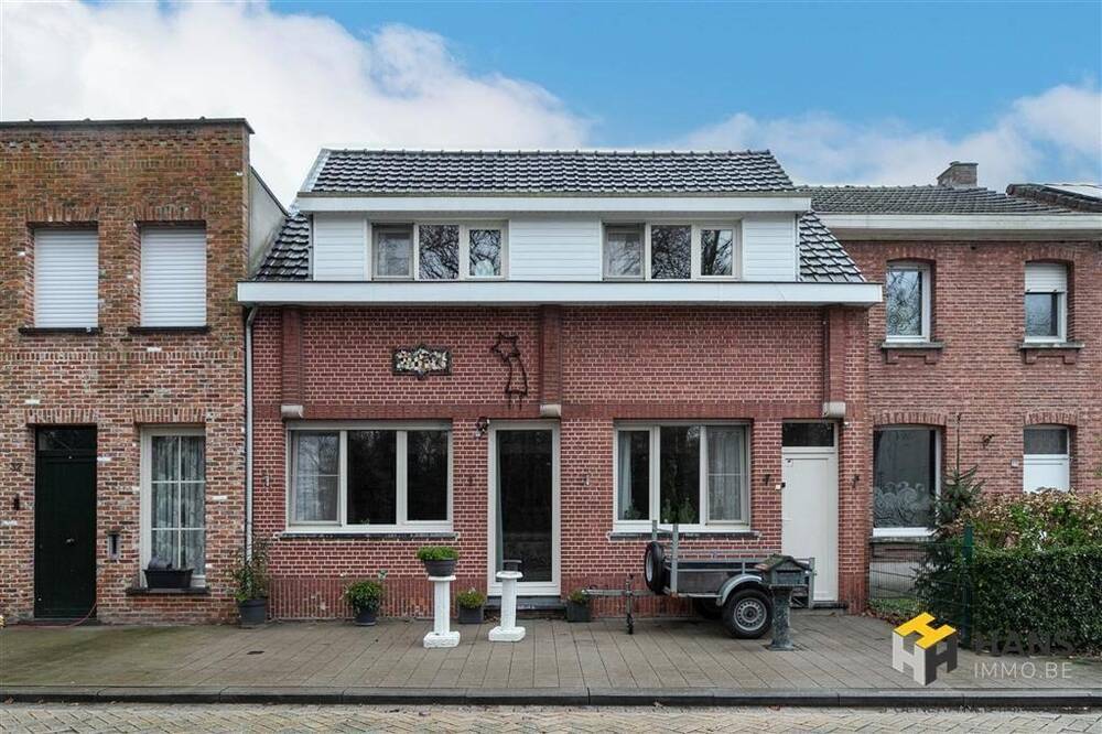 Huis te  koop in Berendrecht 2040 299000.00€ 4 slaapkamers 160.00m² - Zoekertje 303394