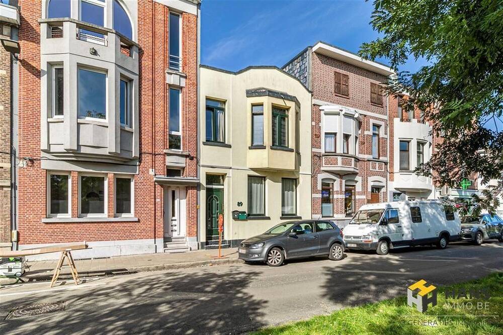 Huis te  koop in Deurne 2100 349000.00€ 3 slaapkamers 125.00m² - Zoekertje 304838