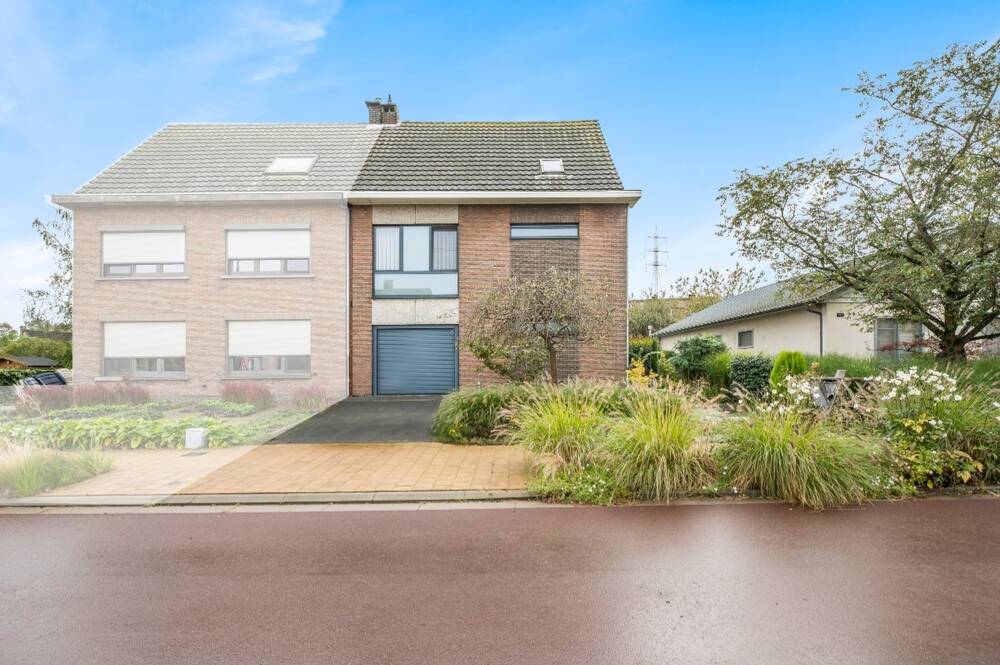 Huis te  koop in Zwijndrecht 2070 449000.00€ 3 slaapkamers 249.00m² - Zoekertje 303690