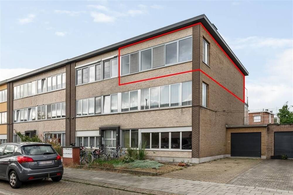 Appartement te  koop in Ekeren 2180 219000.00€ 2 slaapkamers 81.00m² - Zoekertje 305153