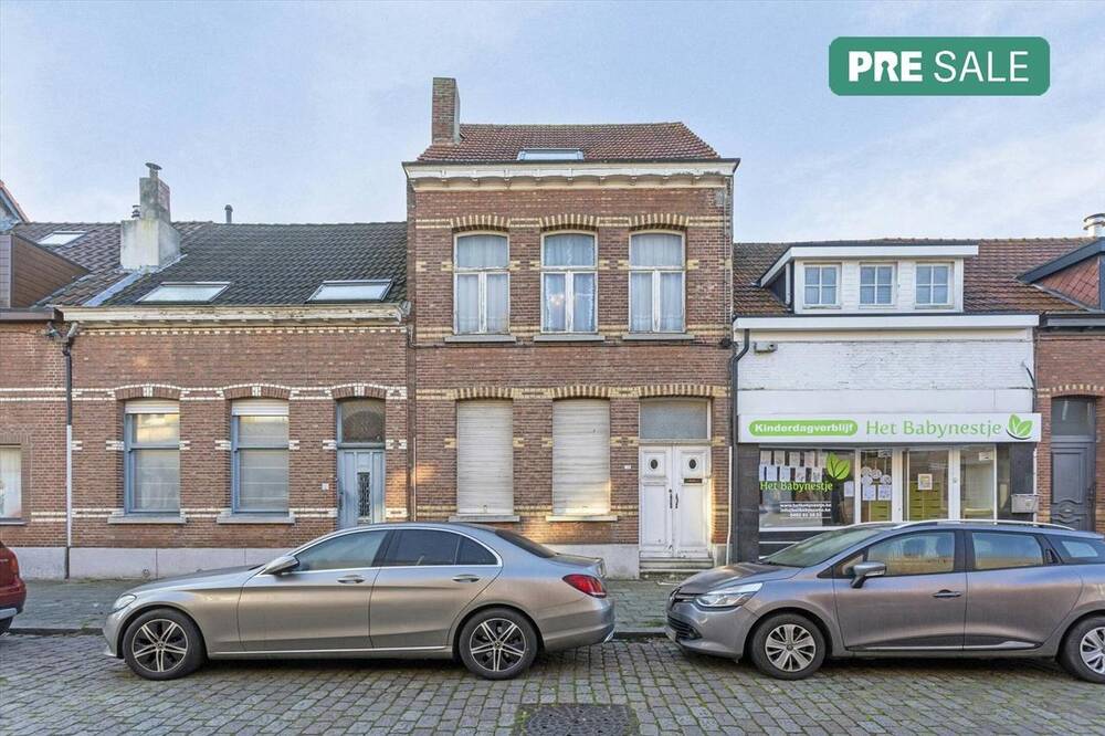 Huis te  koop in Schoten 2900 249000.00€ 4 slaapkamers 168.00m² - Zoekertje 305114