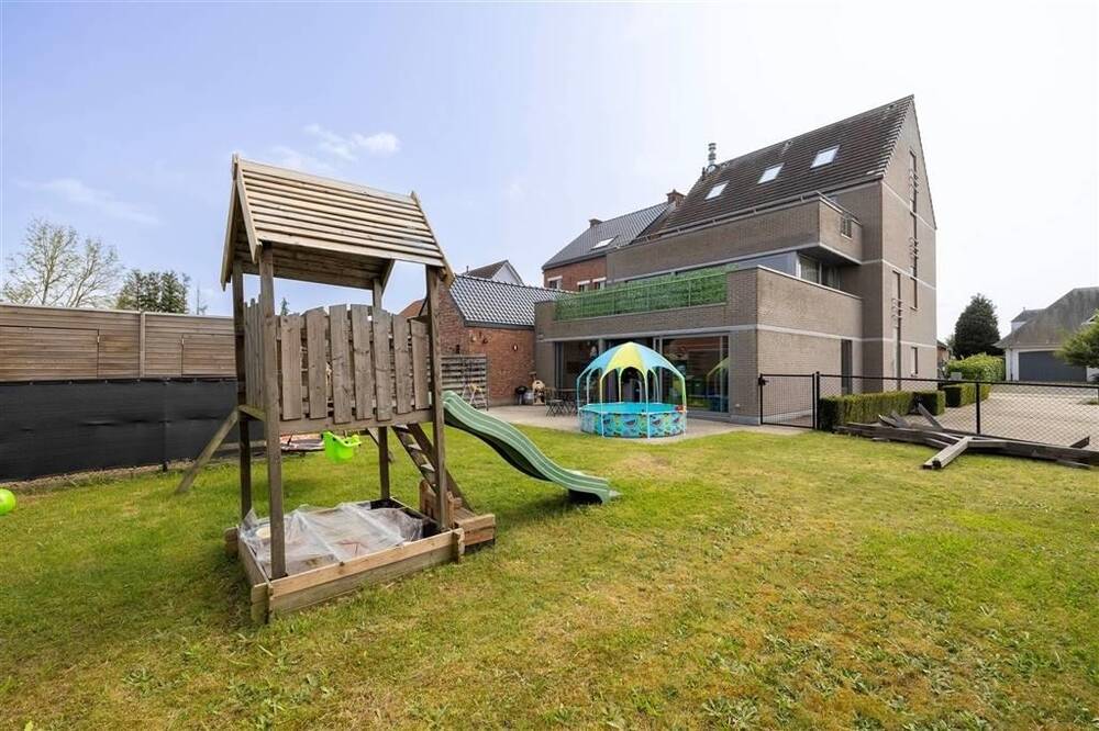 Benedenverdieping te  koop in Westmeerbeek 2235 325000.00€ 2 slaapkamers 140.00m² - Zoekertje 305315