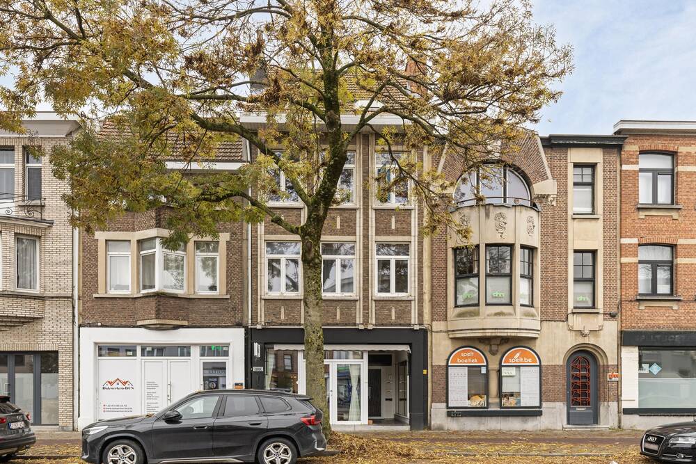 Appartement te  koop in Berchem 2600 265000.00€ 3 slaapkamers 120.00m² - Zoekertje 305782