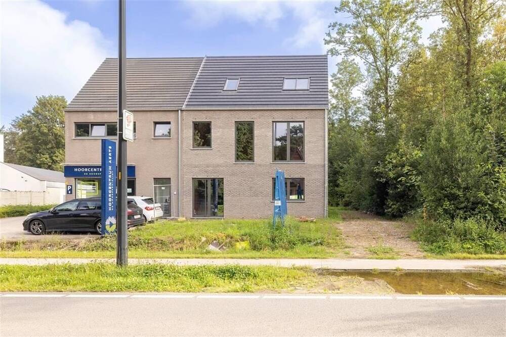 Huis te  koop in Herentals 2200 375000.00€ 5 slaapkamers 312.00m² - Zoekertje 307586