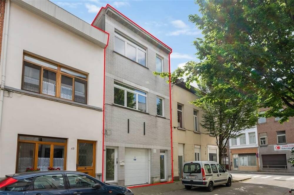 Huis te  koop in Antwerpen 2060 274000.00€ 2 slaapkamers 111.00m² - Zoekertje 306445