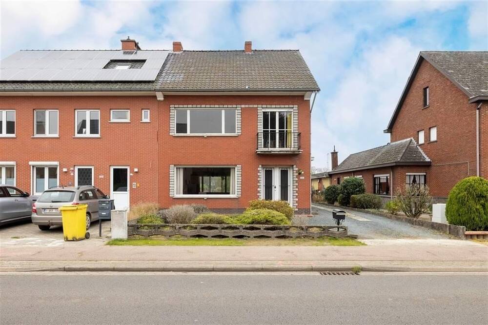 Huis te  koop in Geel 2440 269000.00€ 3 slaapkamers 201.00m² - Zoekertje 307407