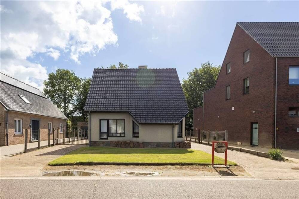 Huis te  koop in Poederlee 2275 349000.00€ 2 slaapkamers 138.00m² - Zoekertje 307695