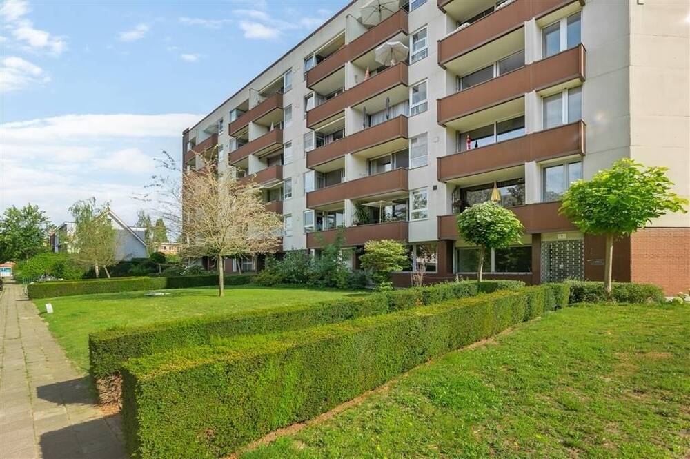 Appartement te  koop in Edegem 2650 157000.00€ 1 slaapkamers 70.00m² - Zoekertje 306969