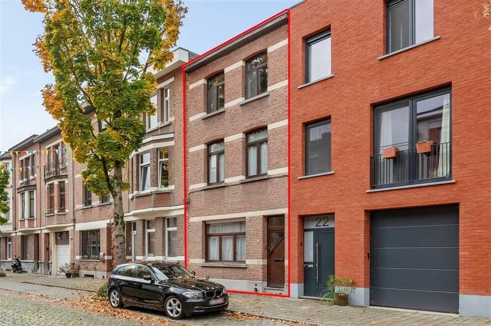 Huis te  koop in Mortsel 2640 399000.00€ 3 slaapkamers 200.00m² - Zoekertje 306641