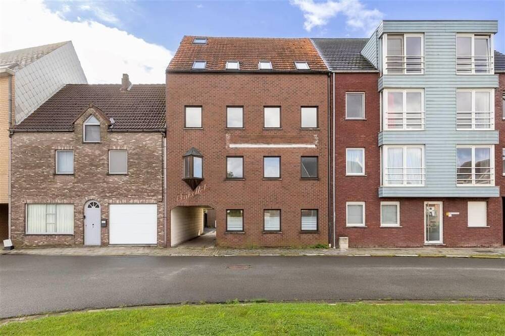 Huis te  koop in Geel 2440 449000.00€ 11 slaapkamers 318.00m² - Zoekertje 308061