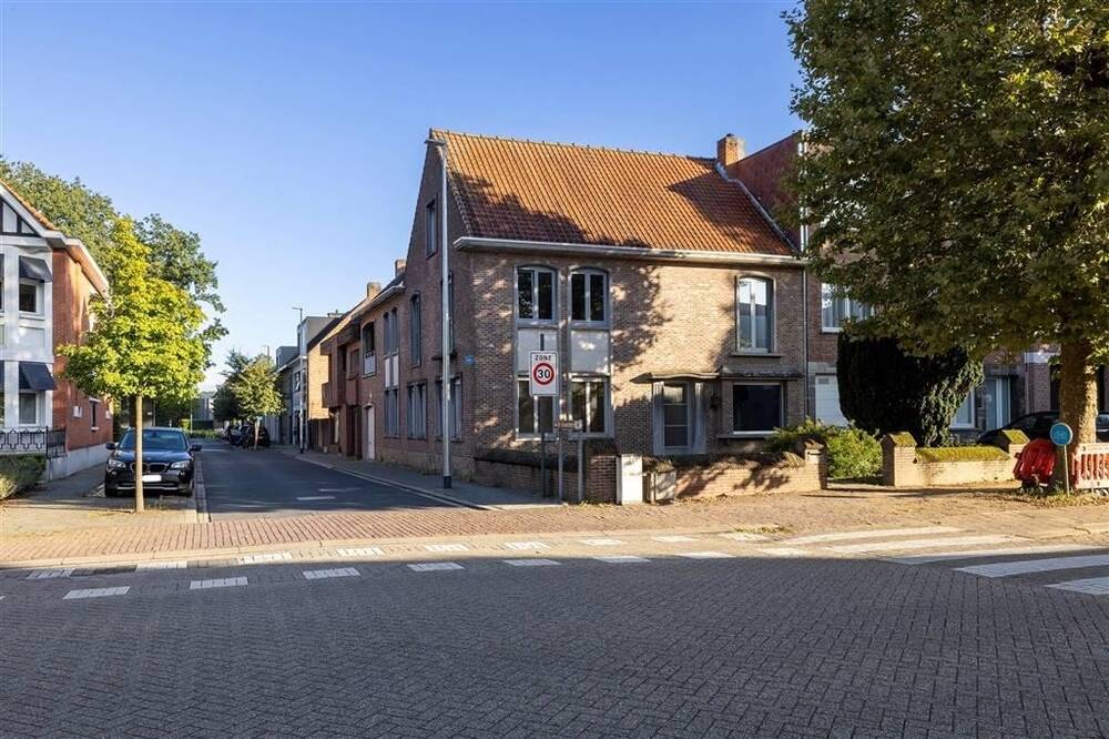 Huis te  koop in Herentals 2200 399000.00€ 5 slaapkamers 308.00m² - Zoekertje 307696