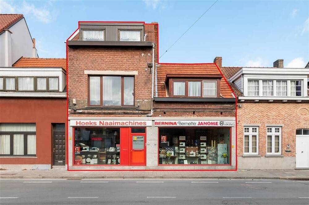 Huis te  koop in Merksem 2170 449000.00€ 3 slaapkamers 346.00m² - Zoekertje 306371