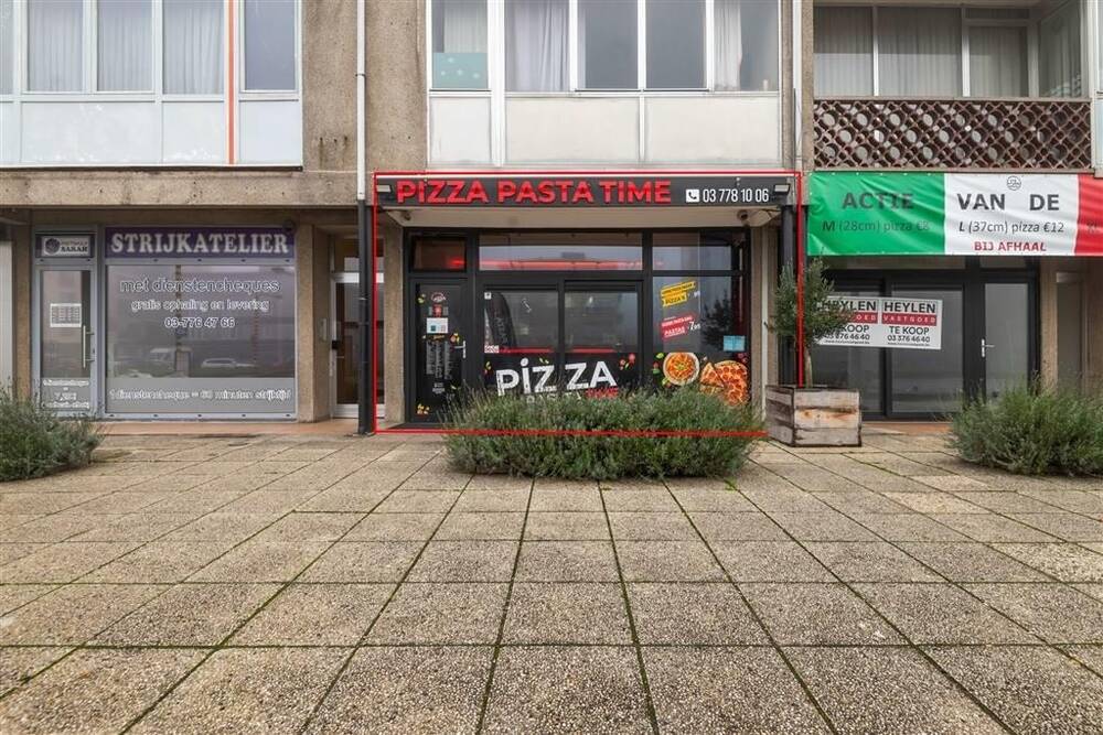 Handelszaak te  koop in Deurne 2100 148000.00€  slaapkamers 79.00m² - Zoekertje 306828