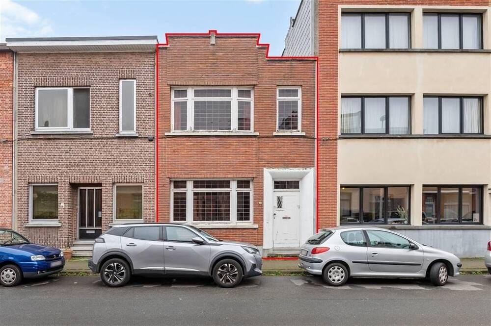 Huis te  koop in Deurne 2100 259000.00€ 3 slaapkamers 129.00m² - Zoekertje 306941