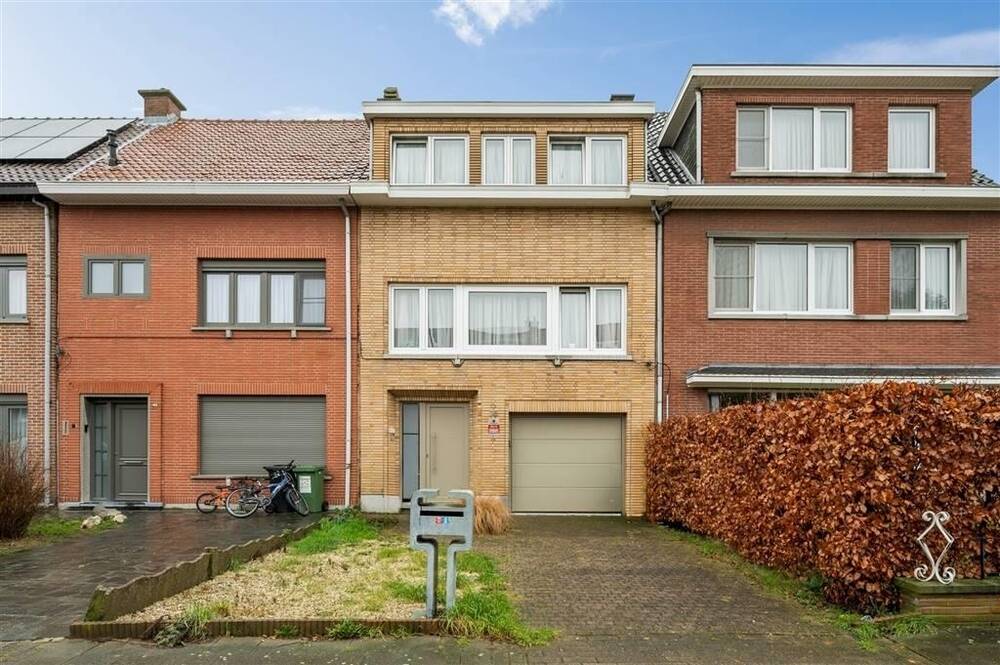 Huis te  koop in Zwijndrecht 2070 365000.00€ 5 slaapkamers 199.00m² - Zoekertje 306715