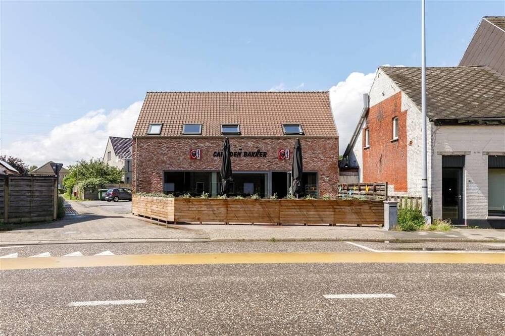 Handelszaak te  koop in Mol 2400 750000.00€ 2 slaapkamers 449.00m² - Zoekertje 308079