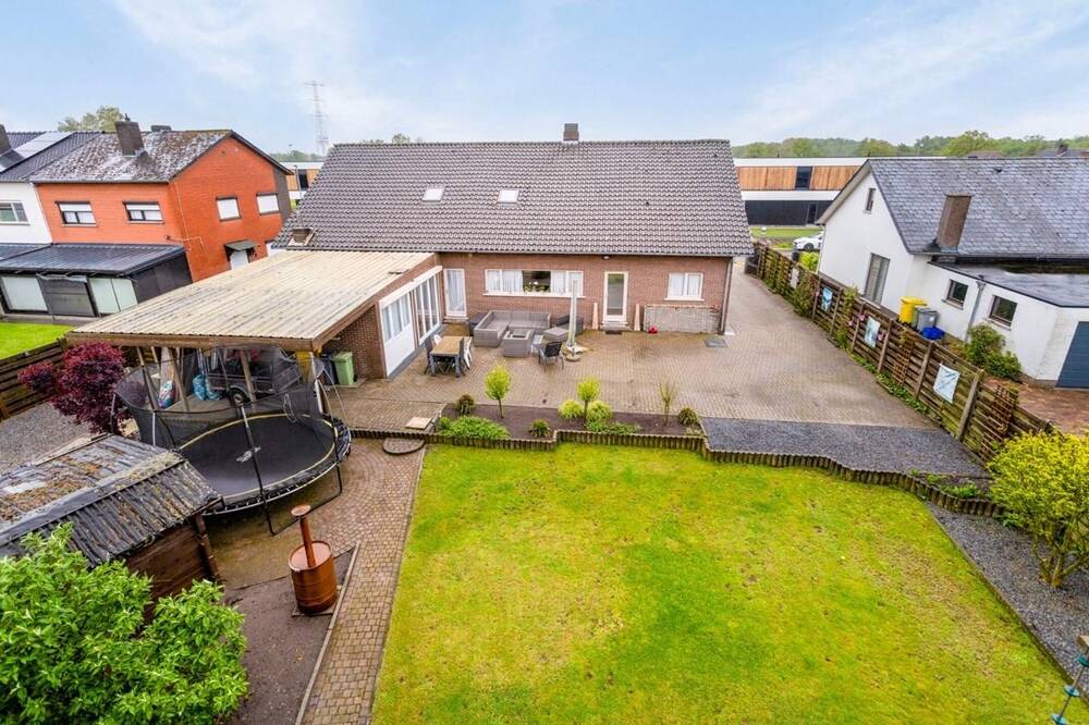 Huis te  koop in Balen 2490 385000.00€ 3 slaapkamers 208.00m² - Zoekertje 308925