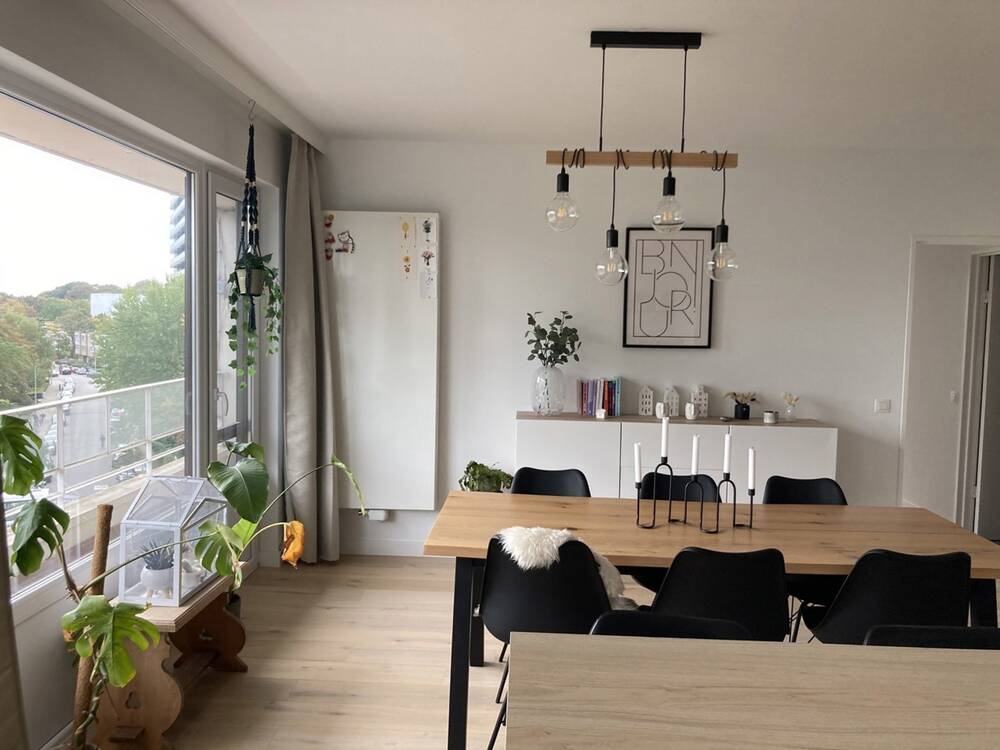 Appartement te  huur in Berchem 2600 975.00€ 2 slaapkamers 76.00m² - Zoekertje 308422