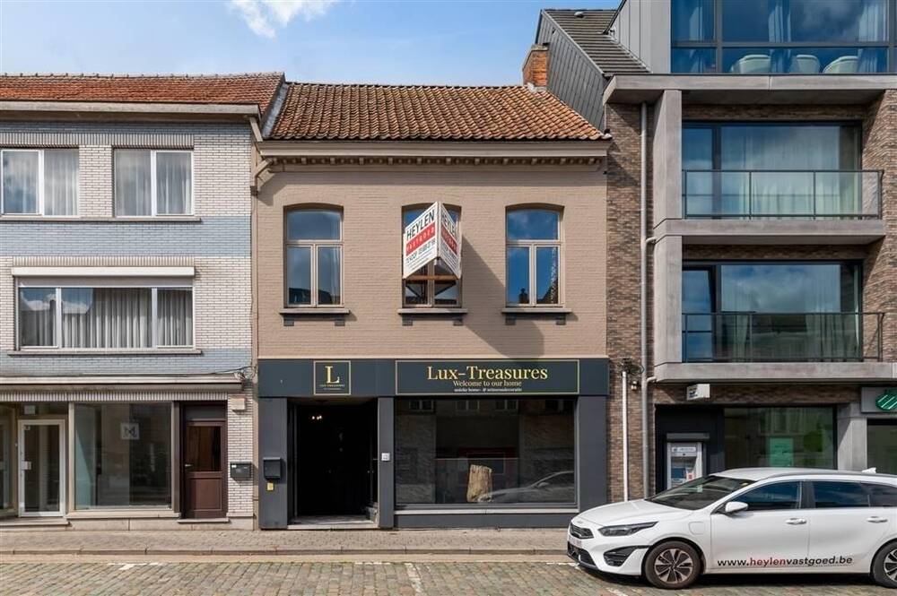 Huis te  koop in Hoogstraten 2320 395000.00€ 4 slaapkamers 264.00m² - Zoekertje 309671