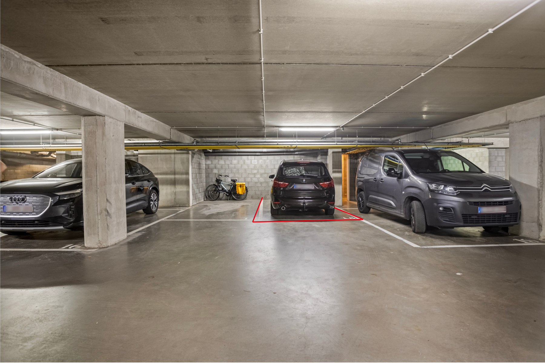 Parking & garage te  koop in Antwerpen 2018 35000.00€  slaapkamers 14.00m² - Zoekertje 308865