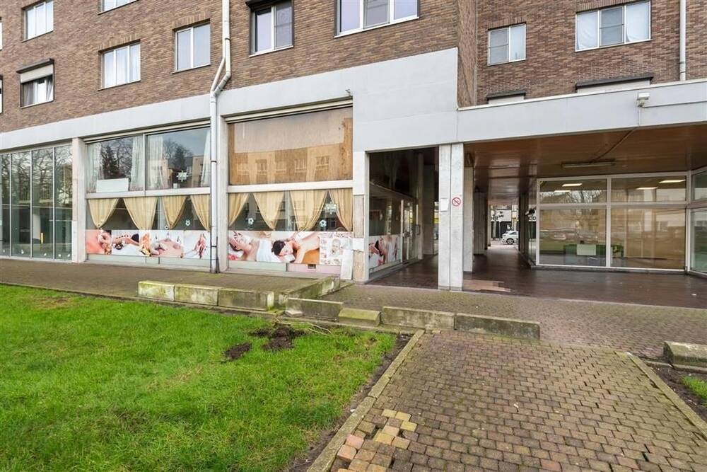 Handelszaak te  koop in Turnhout 2300 95000.00€  slaapkamers 147.00m² - Zoekertje 310351