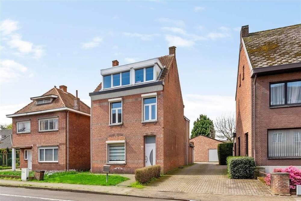 Huis te  koop in Ravels 2380 435000.00€ 5 slaapkamers 204.00m² - Zoekertje 310229