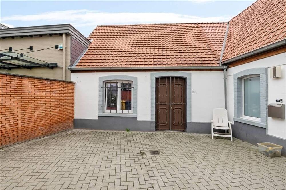 Huis te  koop in Turnhout 2300 115000.00€ 1 slaapkamers 64.00m² - Zoekertje 310325